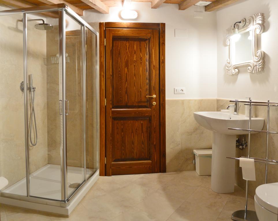 Visconte Apartment Florence Room photo